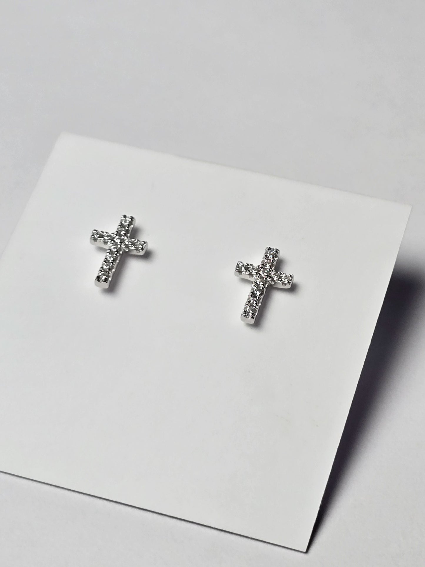 CROSS STUD
