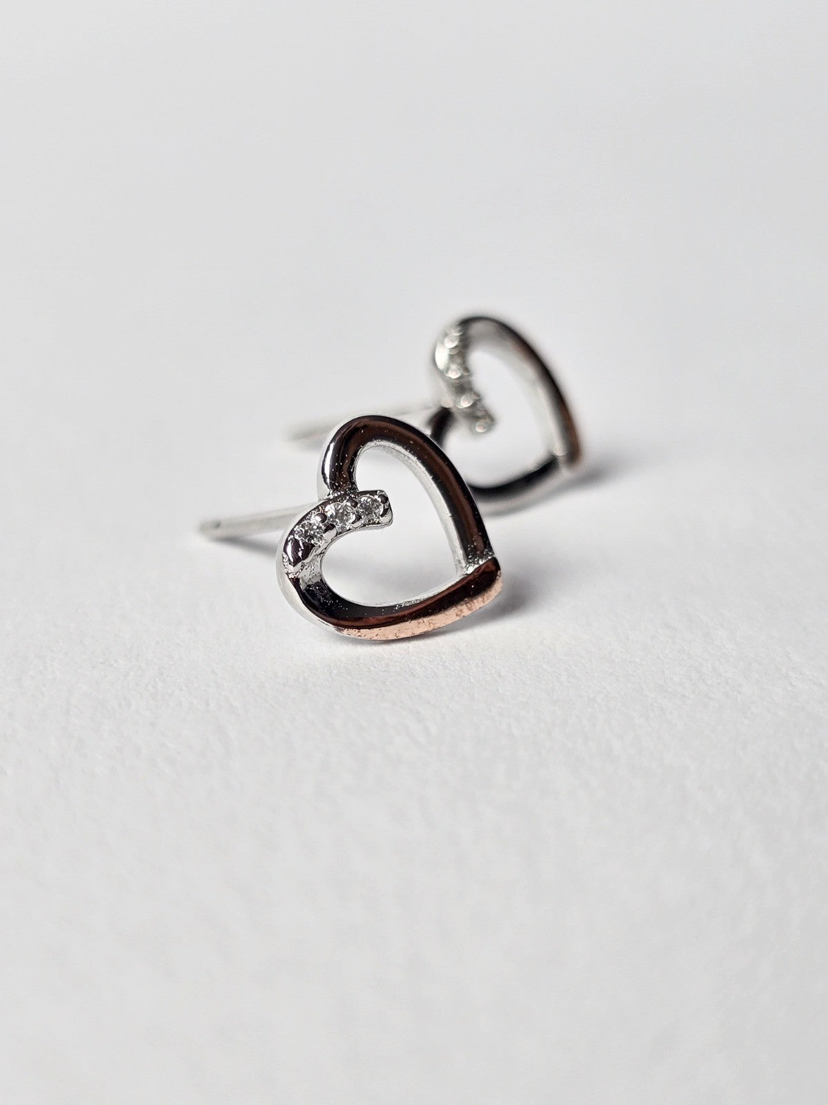 TWO TONE HEART STUD